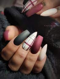 Plaid-Designs-For-Burgundy-Nails-3