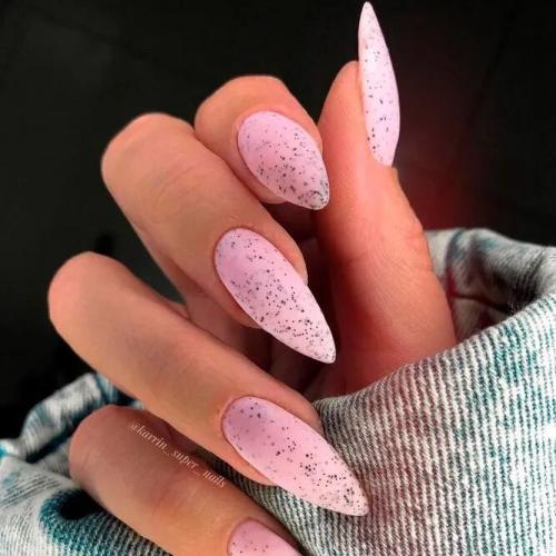 Pointy-Nails-Designs-for-Everyday-1