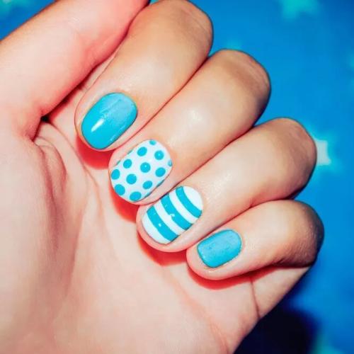 Polka-Dot-Nail-Designs-1