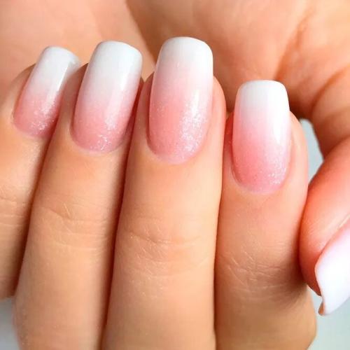 Popular-Wedding-Manicure-–-Glitter-Ombre-2