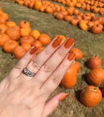 Pumpkin-Spiced-Ombre-Nails-5