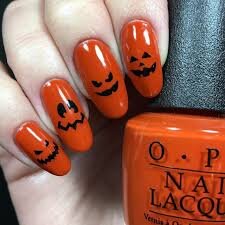 Pumpkins-For-Halloween-Nails-7