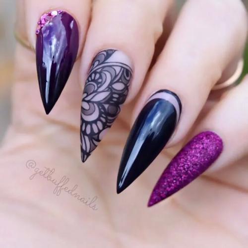 Purple-Temptation-on-Black-Stiletto-Nails-2