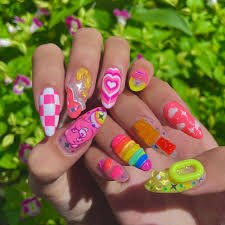 Rainbow-Nails-Art-10