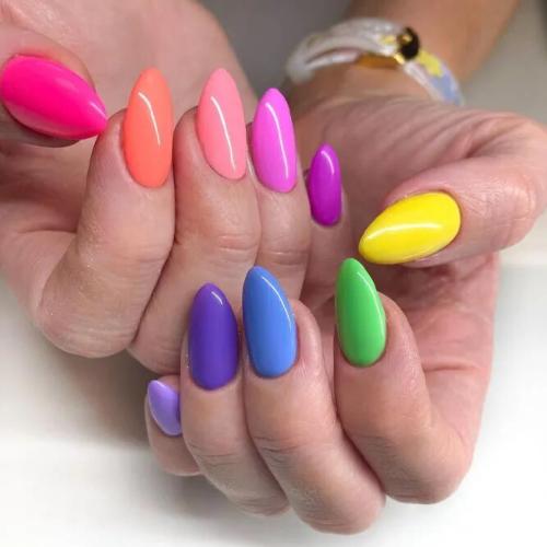 Rainbow-Nails-for-Spring-Break-3