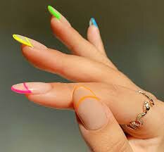 Rainbow-Nails-for-Spring-Break-5