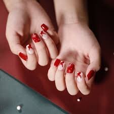 Red-Coffin-Short-Acrylic-Nails-8