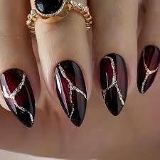 Red-and-Black-Nails-9 (1)