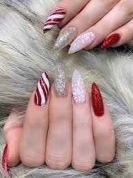 Red-and-White-for-Christmas-4