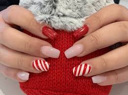 Red-and-White-for-Christmas-7