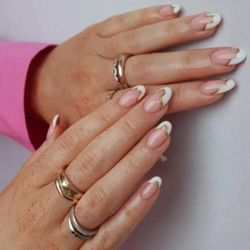 Regal-Gold-French-Tip-Nail-Art-1