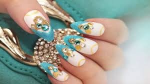 Rhinestones-Accent-Nails-Emphasize-Your-Personality-4