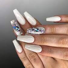 Rhinestones-Accent-On-Coffin-Nails-2