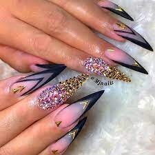 Rhinestones-for-Pointy-Manicure-3