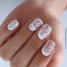 Rich-Branded-Luxury-Nails-Designs-6