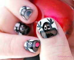 Rudolph-Nails-8