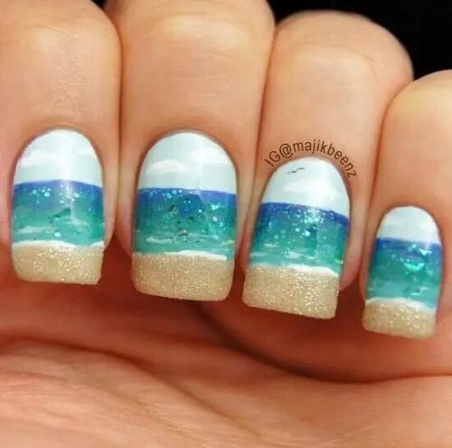 SUN-AND-SURF-ON-YOUR-NAILS-1