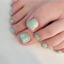 Sage-Green-Toes-2