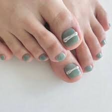 Sage-Green-Toes-3