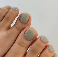 Sage-Green-Toes-4