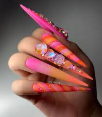 Scattering-Of-Rhinestones-On-Accented-Finger-3