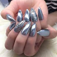 Sexy-Metallic-Nails-3