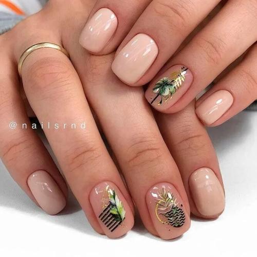 Short-Acrylic-Nails-in-Nude-Shades-1