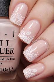 Short-Acrylic-Nails-in-Nude-Shades-10