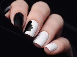 Short-Black-and-White-Nail-Designs-7