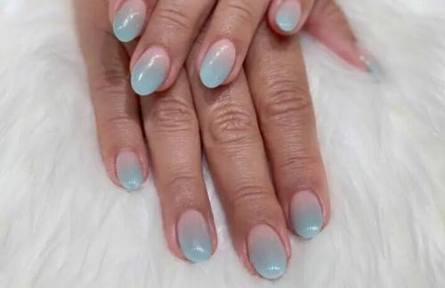 Short-Ombre-Nails-1