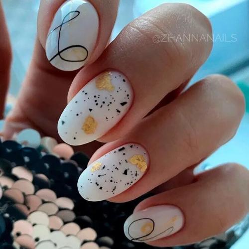 Short-Round-White-Acrylic-Nails-2