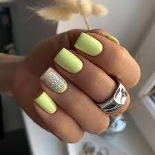 Short-Summer-Nails-4