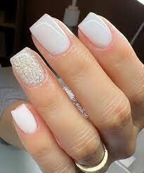 Short-White-Nails-3