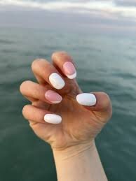 Short-White-Nails-6