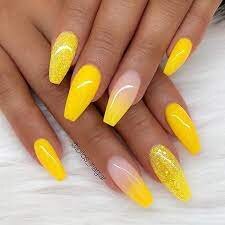 Short-Yellow-Nail-Design-with-Glitter-5