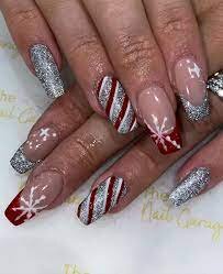 Silver-Christmas-Nails-3