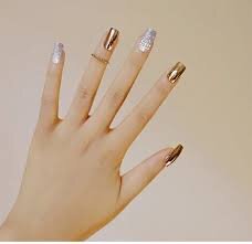 Silver-Glitter-For-Short-Ballerina-Nails-5