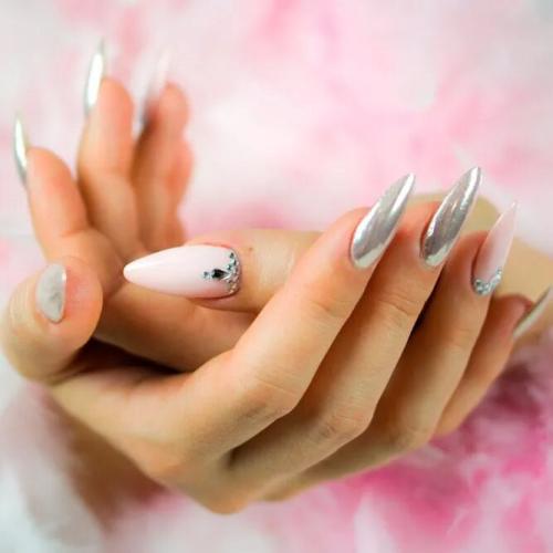 Silver-and-Gold-Nail-Designs-for-Brides-2