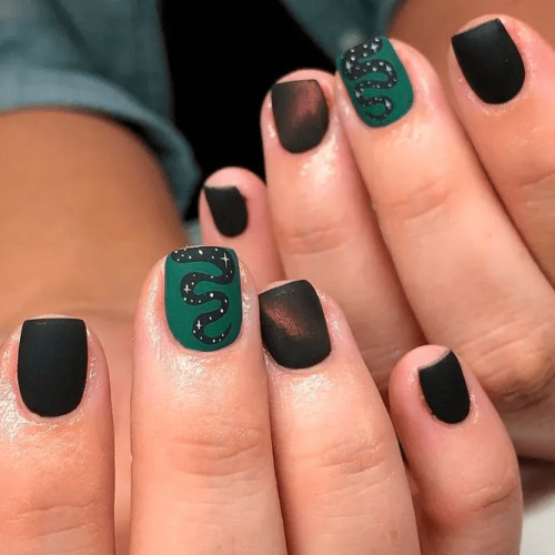 Slytherin-Nails-For-Dracos-Fans-2