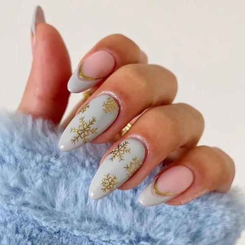 Snowflakes-Nails-for-Winter-Season-1