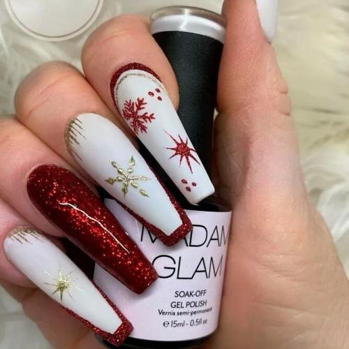 Snowflakes-Nails-for-Winter-Season-3