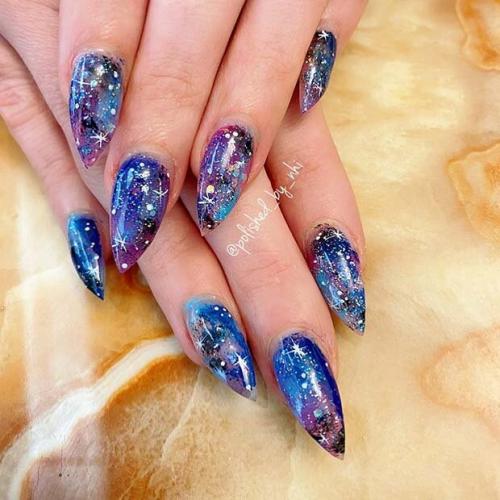 Space-Stiletto-Nails