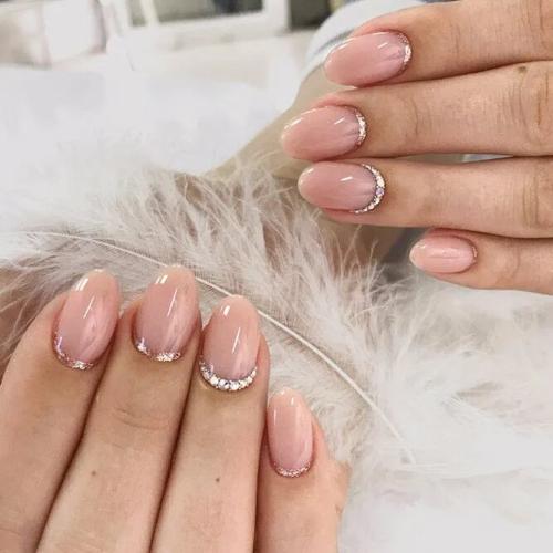 Sparkly-Ideas-For-Your-Perfect-Mani-1