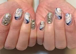 Sparkly-Ideas-For-Your-Perfect-Mani-10