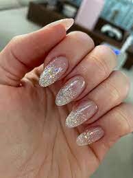 Sparkly-Ideas-For-Your-Perfect-Mani-3