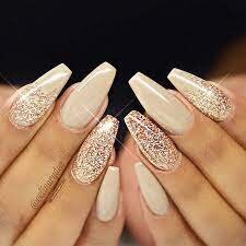 Sparkly-Ideas-For-Your-Perfect-Mani-4