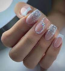 Sparkly-Ideas-For-Your-Perfect-Mani-6