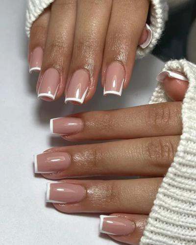 Square-French-Tip-Nails-1