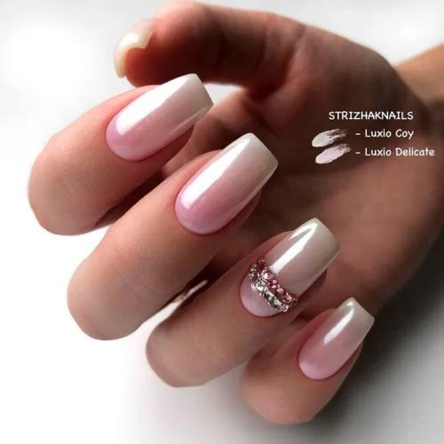 Square-Nail-Designs-With-Rhinestones-3