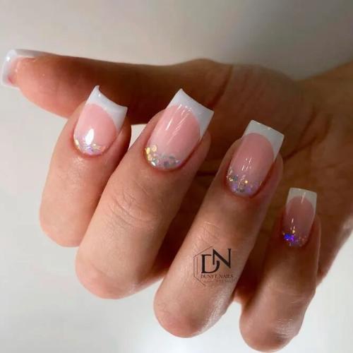 Square-Ombre-Glitter-Nails-2